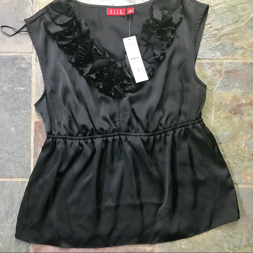 elle blouse // black satin v neck // m